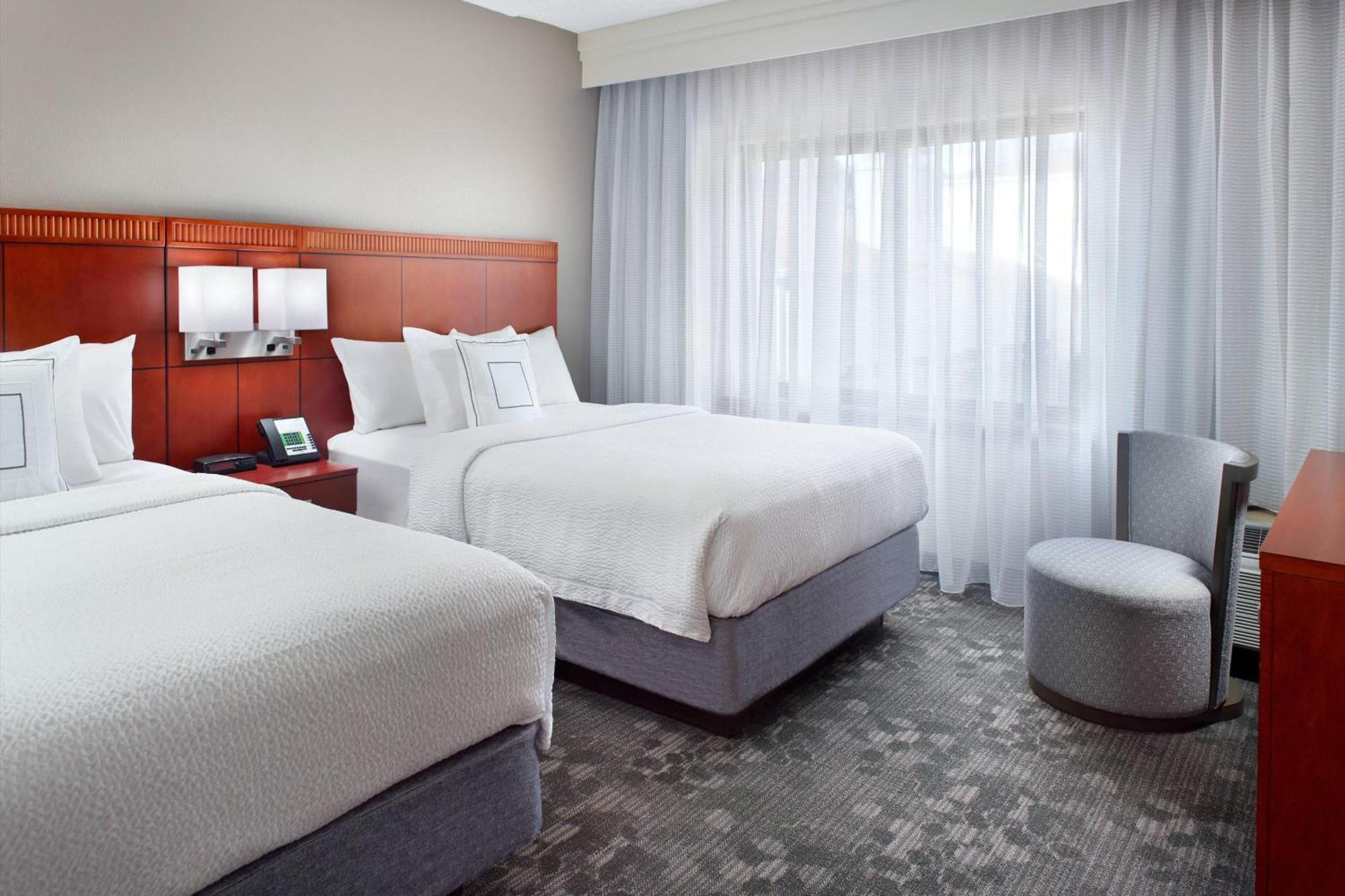 Courtyard By Marriott Greensboro Zewnętrze zdjęcie